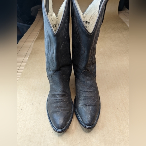 Old West Boots boys size 4.5 Distressed Corona Brown Western Boot.Calf Leathe - Picture 2 of 9